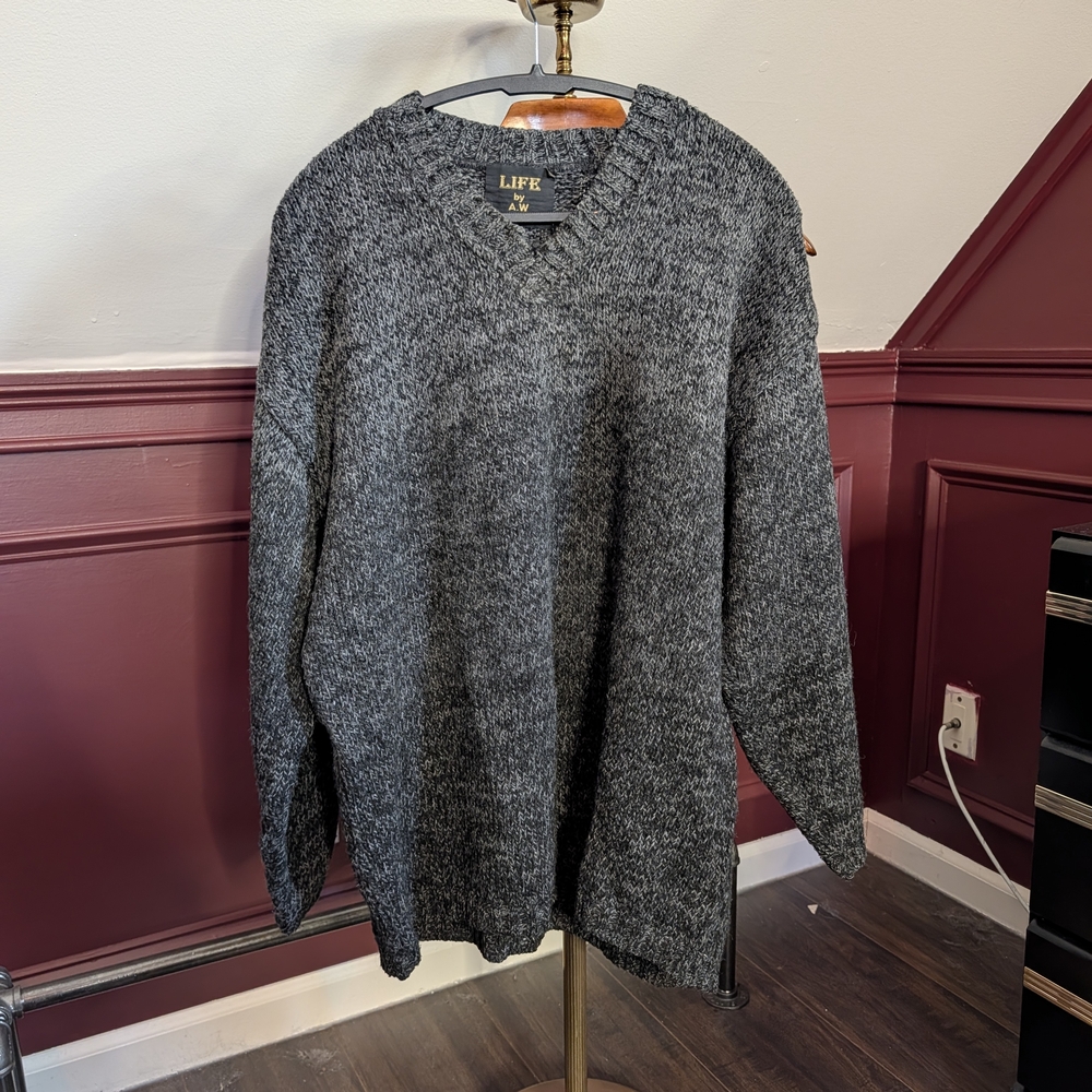 Vintage Made In Italy LIFE by A.W Gray Wool Gradient V-neck Sweater Distressed